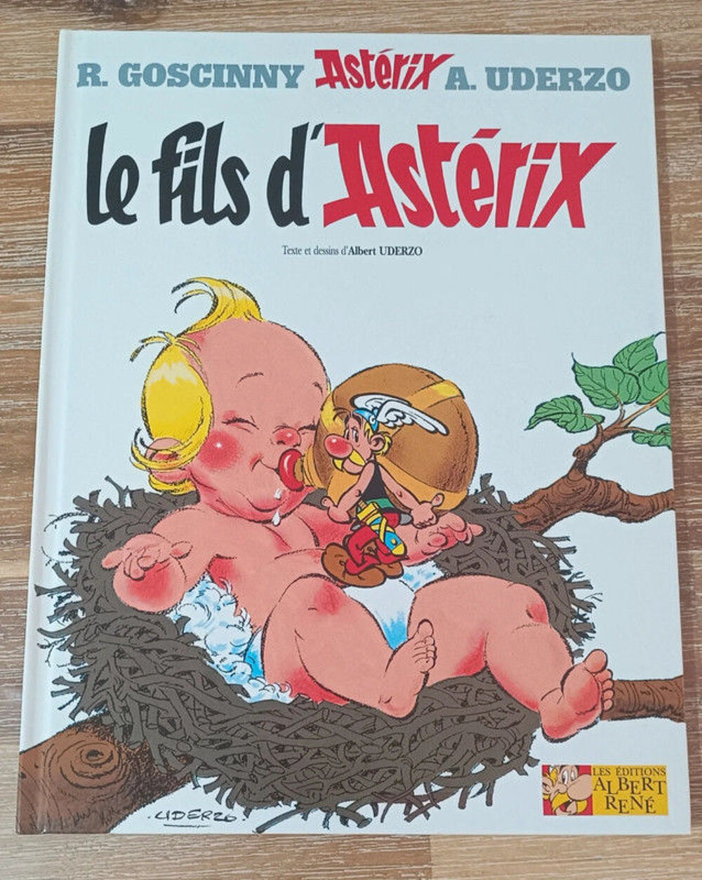 Bande dessin&eacute;e Ast&eacute;rix "Le fils d'Ast&eacute;rix" Livres et BD