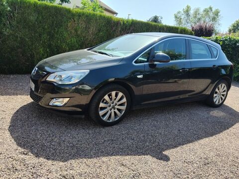 Opel Astra 1.4 Turbo 120 ch Cosmo 2012 occasion La Chapelle-Saint-Ursin 18570