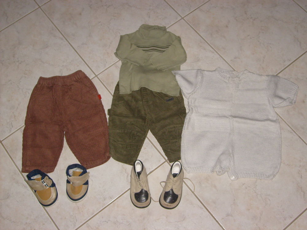 VETEMENTS ENFANT 3/6 MOIS Puériculture