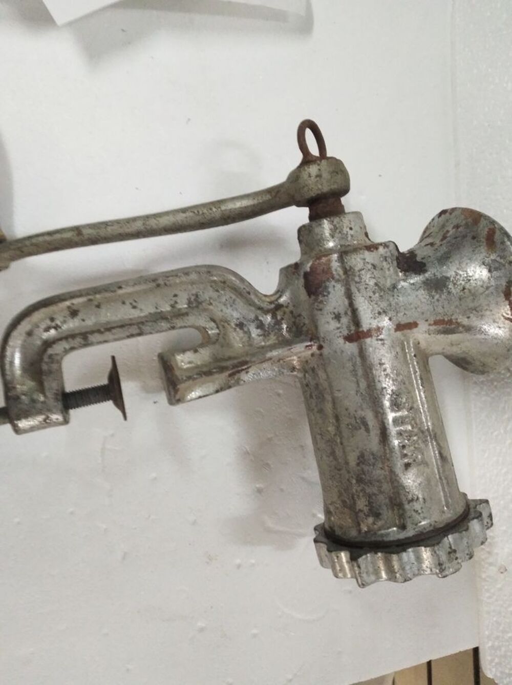 Hachoir &agrave; manivelle Electroménager