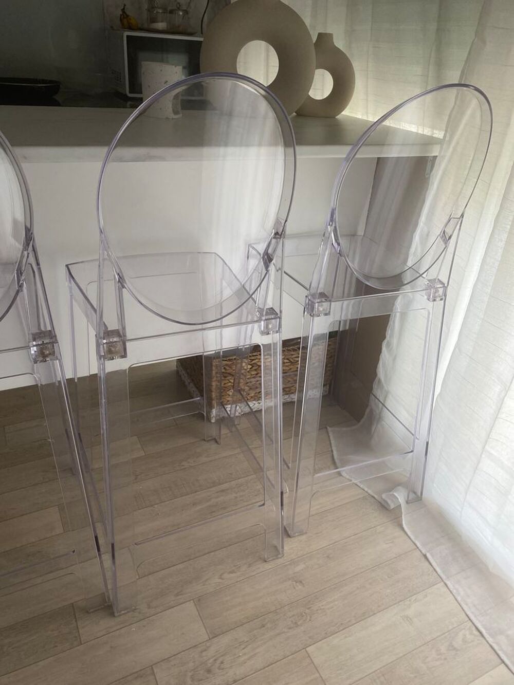 Chaise transparente Meubles