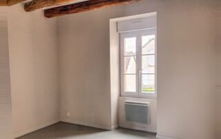  Maison � louer 3 pi�ces 90 m� Valanjou