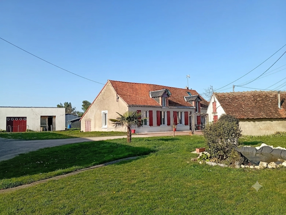 Vente Maison Maison de campagne - 3000m2 de terrain - Dépendances Hangar Mont-près-chambord