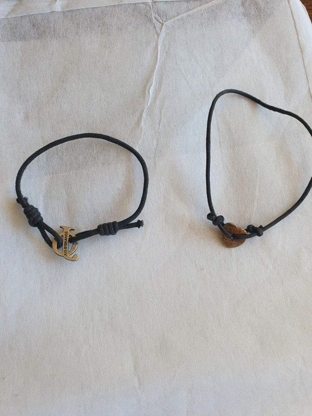 Bracelet &agrave; l'unit&eacute; ou le lot 1.50€ l'unit&eacute; ou 2€ les deux Bijoux et montres