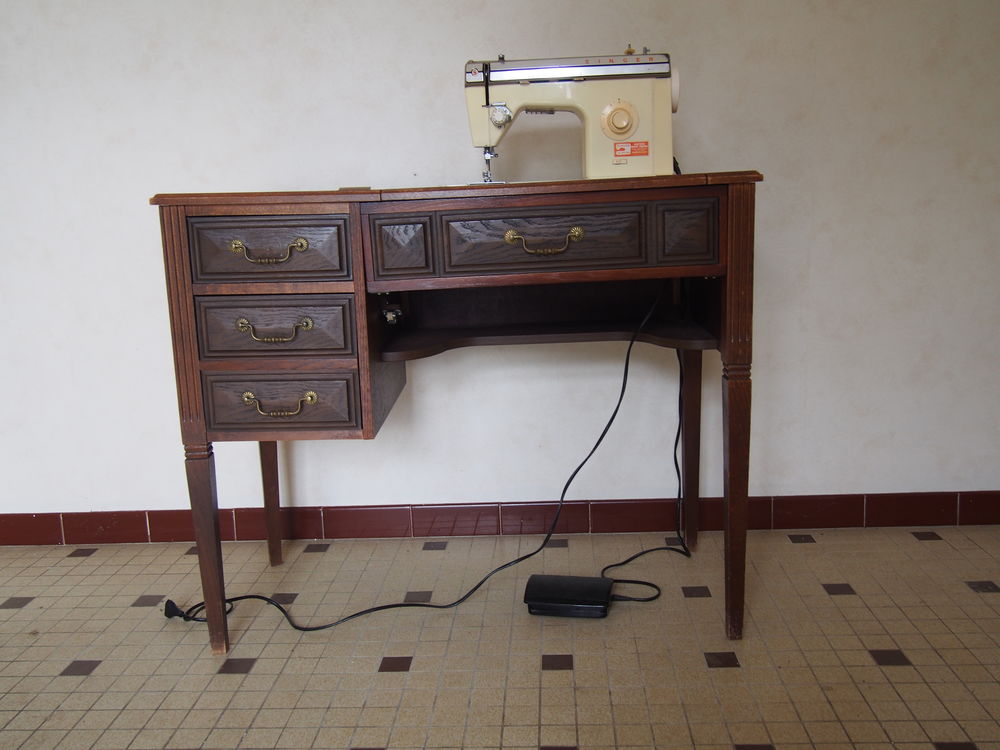 machine coudre electrique et meuble Meubles
