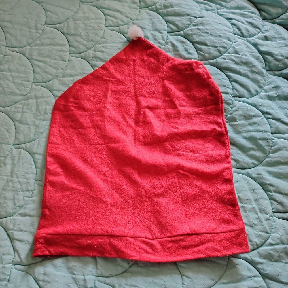 grand bonnet de No&euml;l pour mettre bonbon ou petit cadeau Jeux / jouets