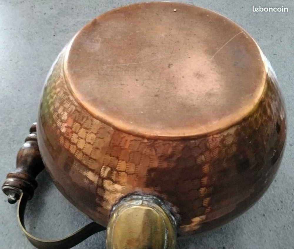 Bouilloire vintage en cuivre en parfait &eacute;tat Electroménager
