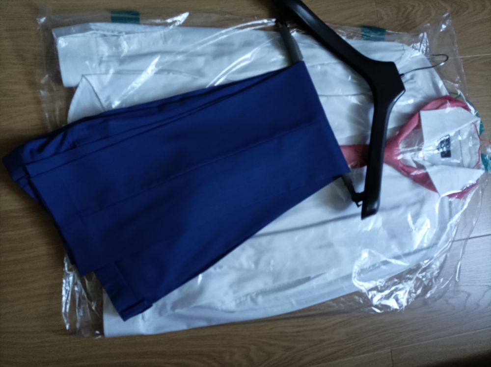 Costume de mariage 3 pi&egrave;ces. Vêtements