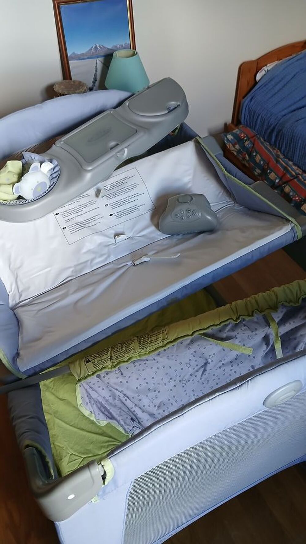 Lit pliable BB et jeune enfant. Mobilier enfants