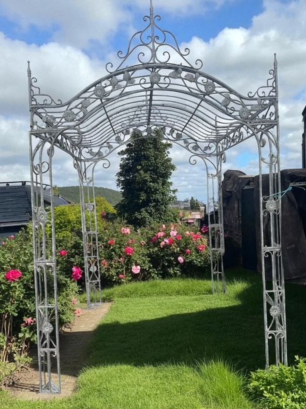 Gloriette en fer galvanis&eacute; Décoration