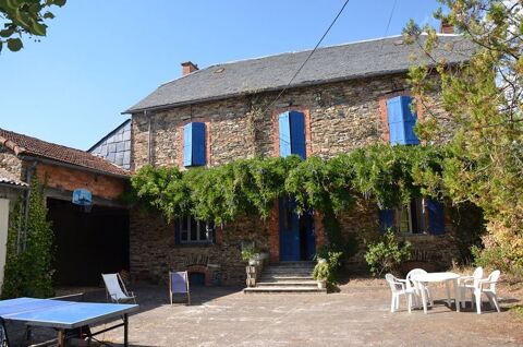   Proprit - 210m  Maison - 9 pice(s) - 210 m