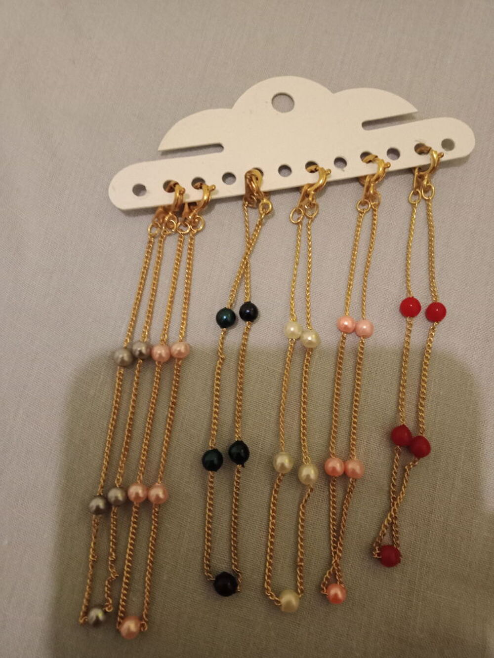 6 Bracelets plaqu&eacute; or Bijoux et montres