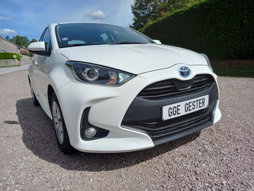 Yaris STE 1.5 HYBRIDE DYNAMIC BUSINESS GPS CAMERA 2 PLACES 43345KM 2023 occasion 88220 Urim&eacute;nil