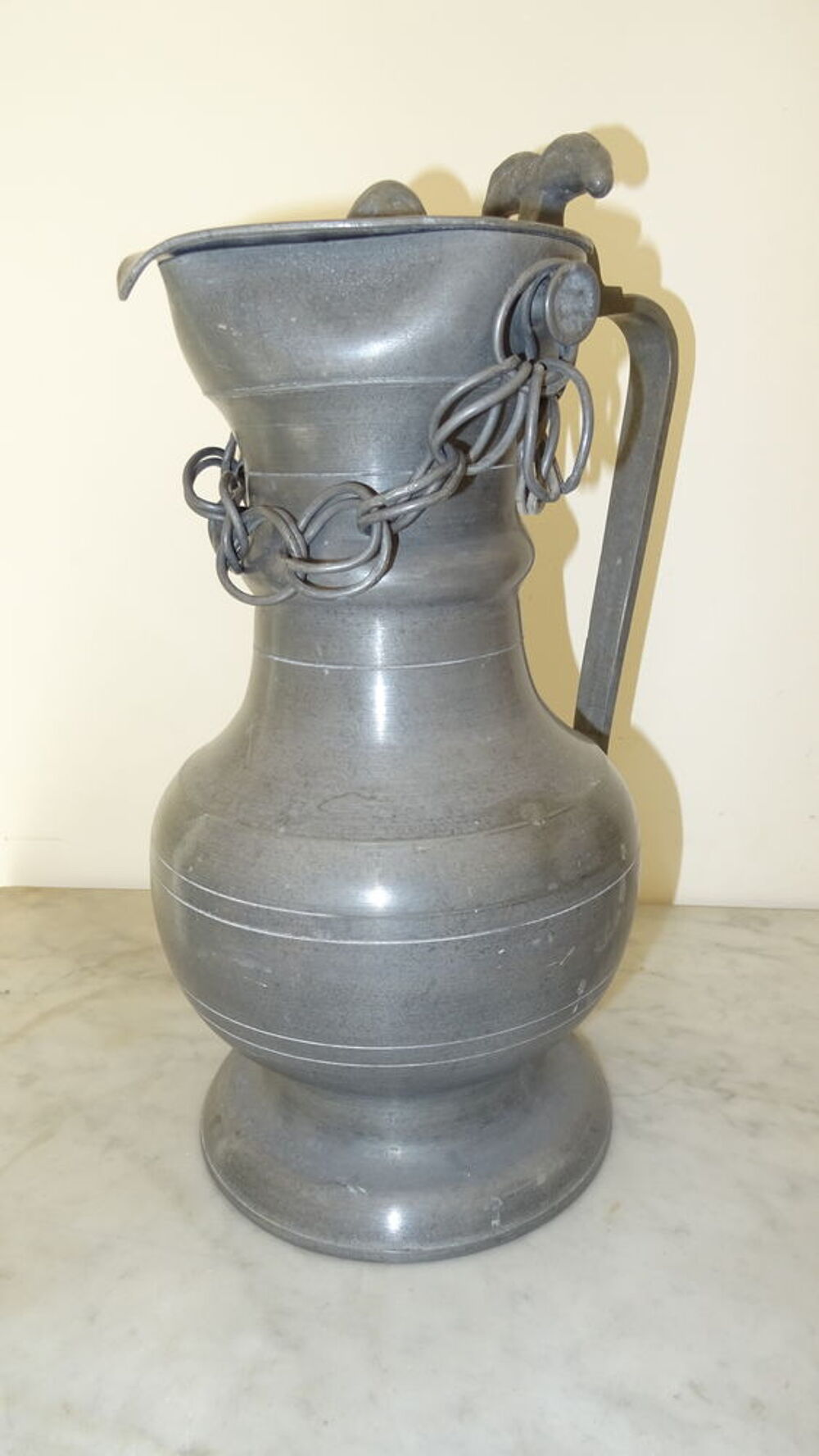 Pichet en &eacute;tain Décoration