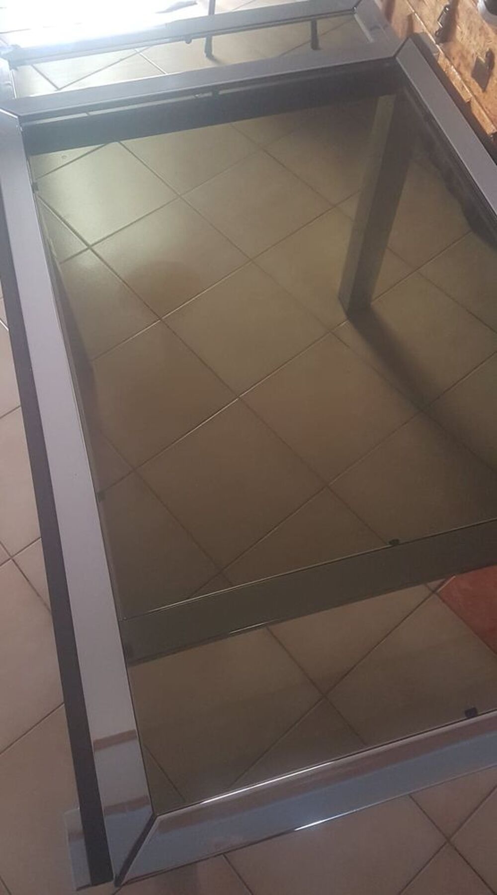 Table &agrave; manger extensible en verre tremp&eacute; et en fer Meubles