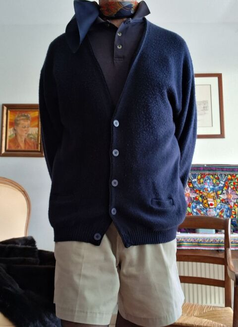 Élégant gilet pour homme en laine bleu marine Bourg-en-Bresse (01)