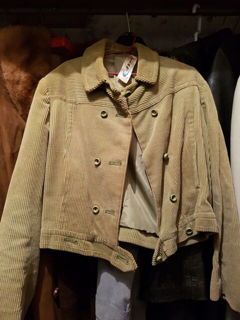 Veste velours atypique, vert amande, vintage, pour 4/6 ans 8 Mouxy (73)