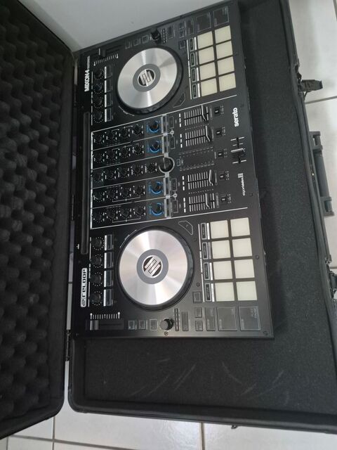 Table de mixag double RELOOP MIXON 4 Uchaud (30)