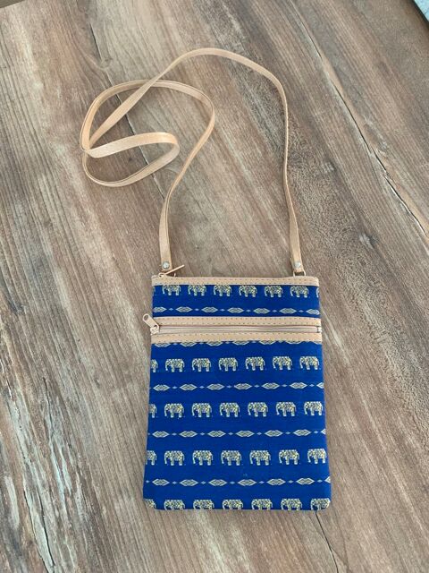 Sacoche femme thailandaise  motif     El�phant 4 Saleilles (66)