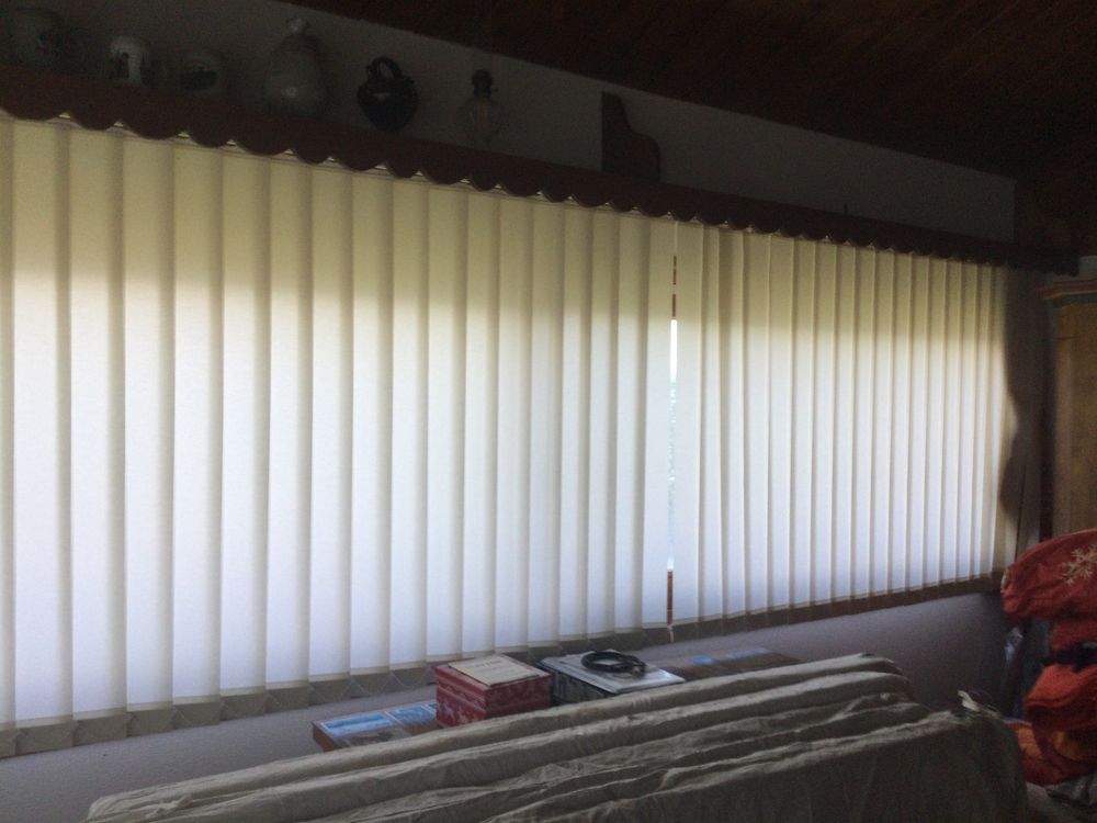 1 lot de 2 stores &agrave; lamelles 1,50 de hauteur / 2,
Décoration