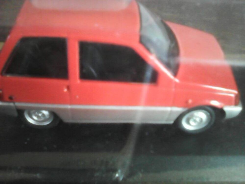 Voiture Dacia 500 Lastun 1/43 Mod&egrave;le r&eacute;duit 