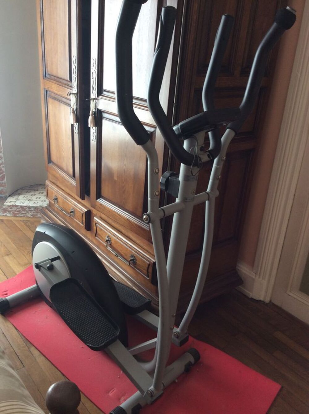 Velo. Elliptique Decathlon Sports