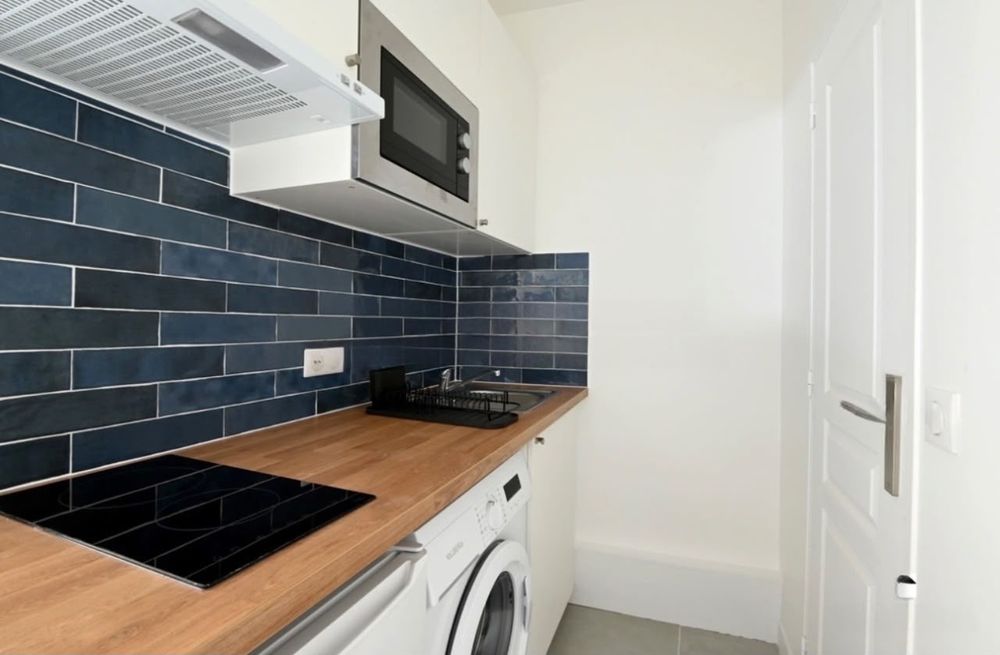 Location Appartement Appartement meublé T2 - 23 m² - Clichy (92110) Clichy