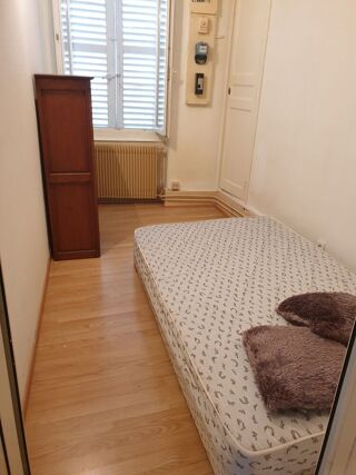  Appartement à louer 2 pièces 45 m²