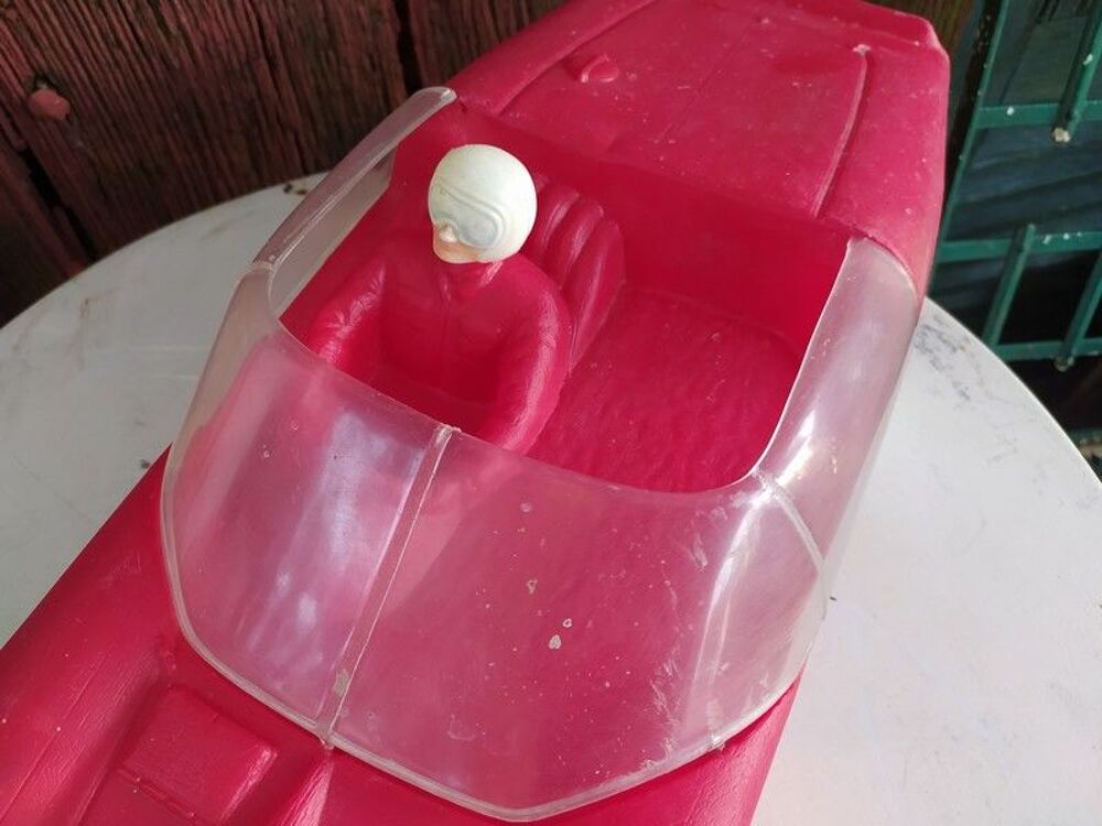 Voiture Ferrari Le Mans Jouet Plastique Vintage Oyonnax 
