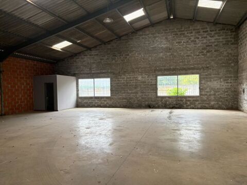  Atelier  louer 1 pice 285 m