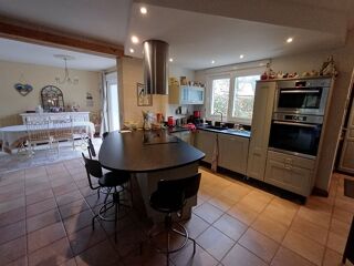  Maison � vendre 10 pi�ces 180 m�