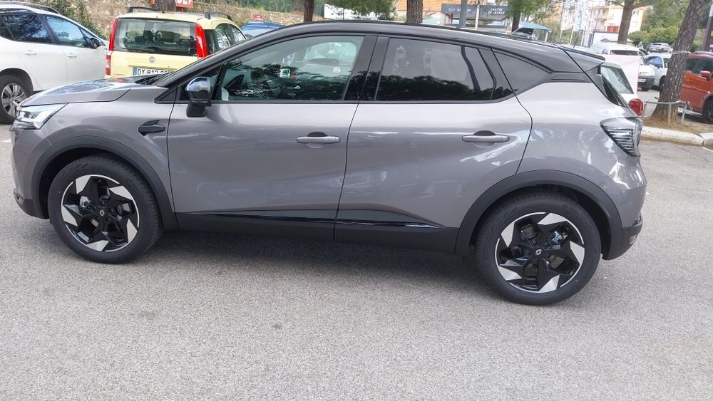 Captur Full hybrid 145 techno 2025 occasion 83400 Hyères