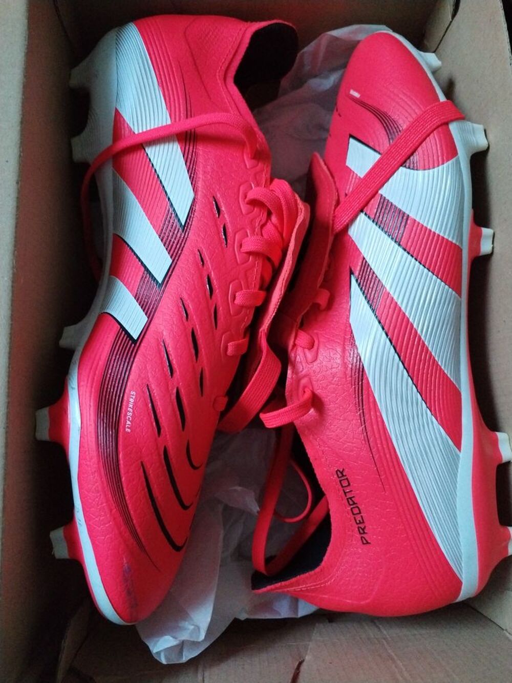 Crampons foot Adidas Chaussures