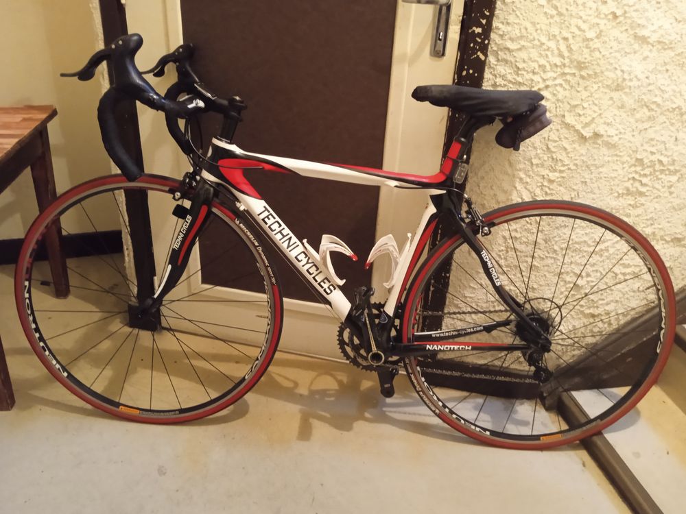V&eacute;lo de course carbone technicycles, Vélos