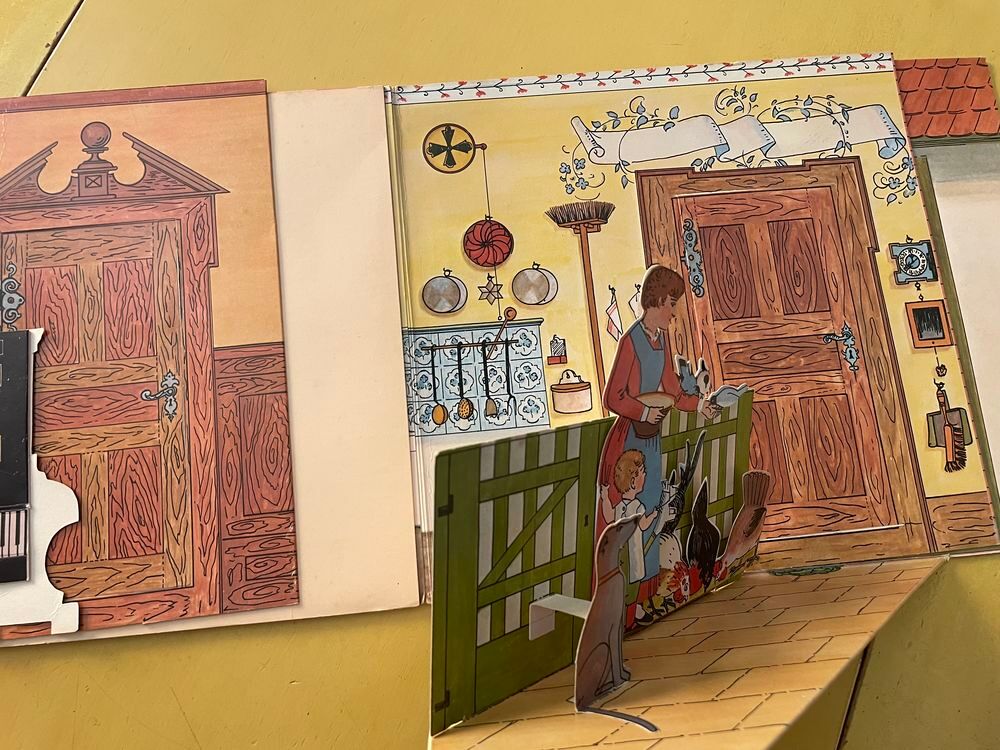 Livre ancien 1978 3D LA MAISON DE MA POUPEE Ed B.CARANT Livres et BD