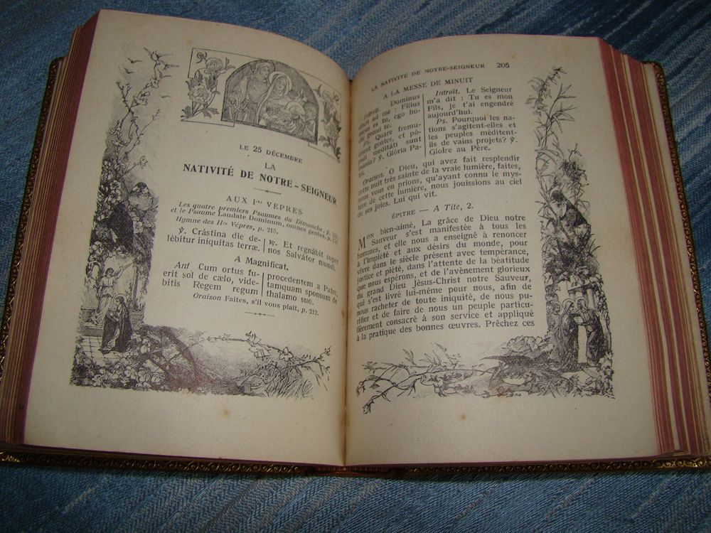 Ancien missel romain + coffret - ann&eacute;es 1920
