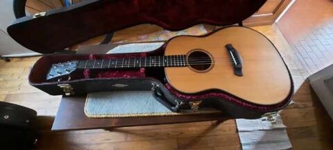 tr�s belle �lectro accoustique TAYLOR .. 2250 Saint-Pierre-de-C�le (24)