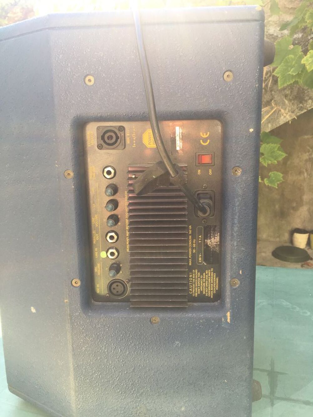 Enceinte amplifi&eacute;e "Hughes Kahtner" Audio et hifi
