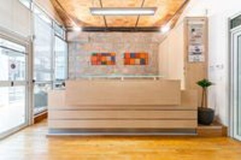   Espace de bureau ouvert tout compris pour vous-même et votre équipe à Marseille Les Docks  