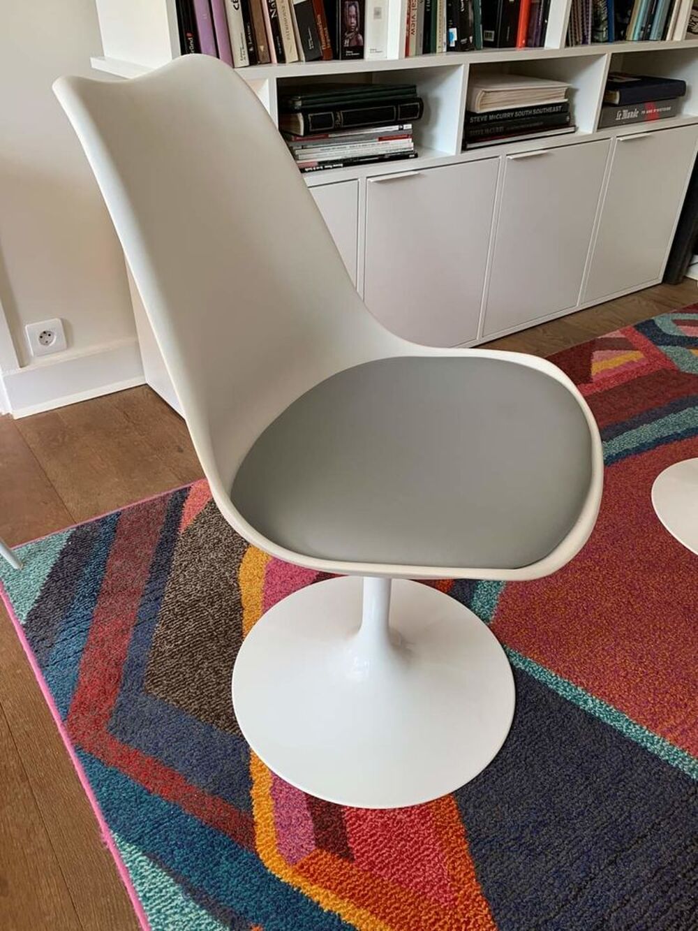 Chaises Tulipan comme neuves ! Meubles