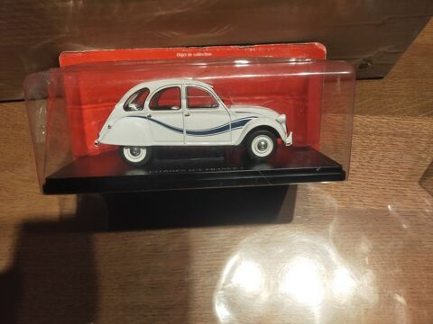 2cv France3 blanche bandes bleues 1/24e neuve
20 Dompaire (88)
