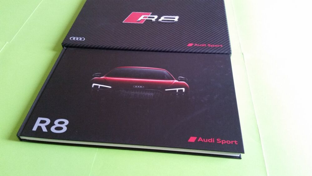 R8 AUDI SPORT Livres et BD