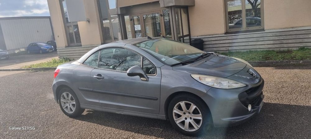 207 CC 1.6 HDi 110ch FAP BLUE LION Sport Pack 2009 occasion 57000 Metz