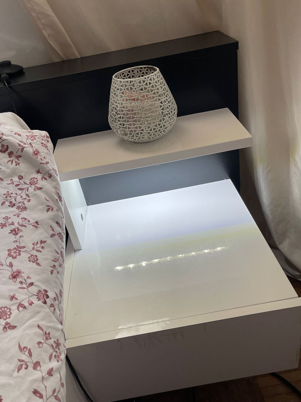 Cadre de lit + sommier Meubles