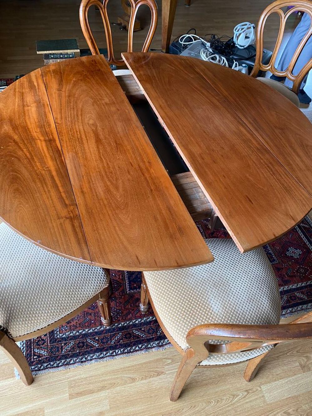 ensemble table &amp; chaises Meubles