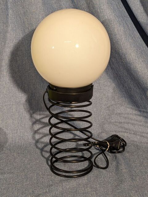 Lampe ressort style INGO MAURER vintage 1970/80 en très bon 65 Marseille 13 (13)