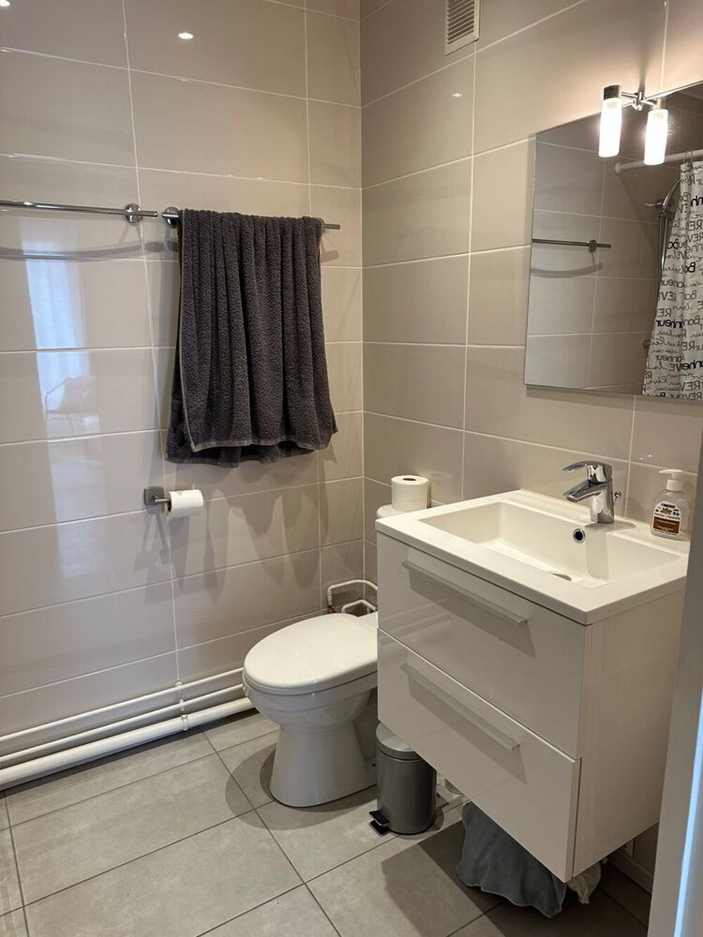 Location Colocation Chambre meublée d'étudiant(e) avec cuisine toute équipée Versailles