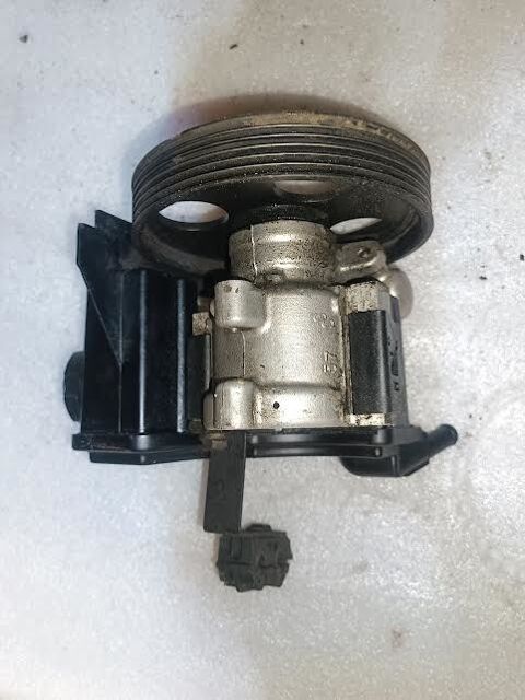 Pi&egrave;ces et &eacute;quipements Voiture Pi&egrave;ces et &eacute;quipements Voiture  occasion Saint-Jean-du-Cardonnay 76150