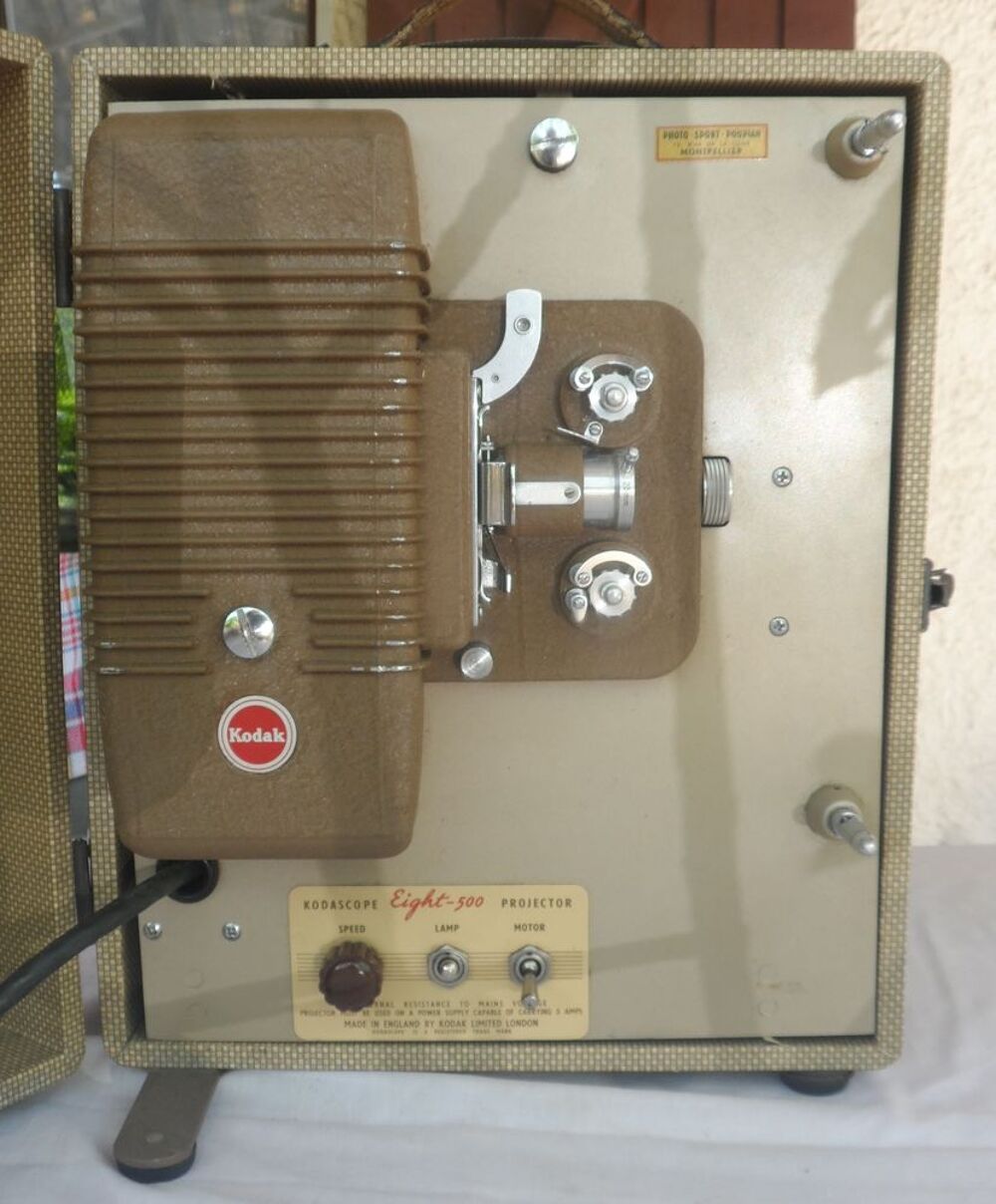 PROJECTEUR HUIT MM KODAK EIGHT 500 FONCTIONNE EN 220 VOLTS Photos/Video/TV