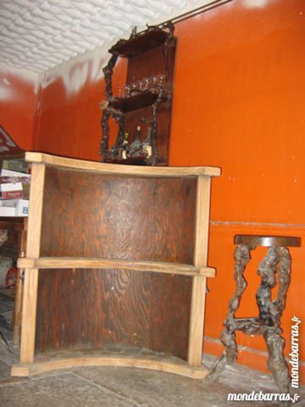 Bar et porte-bouteilles c&egrave;pes de vigne Décoration